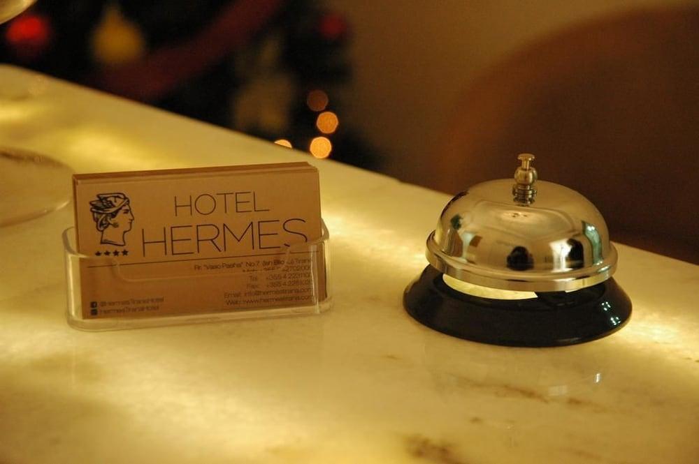 Hotel Hermes 地拉那 外观 照片