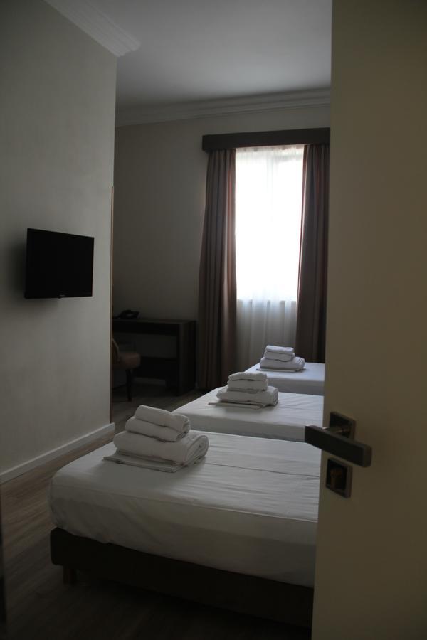 Hotel Hermes 地拉那 外观 照片