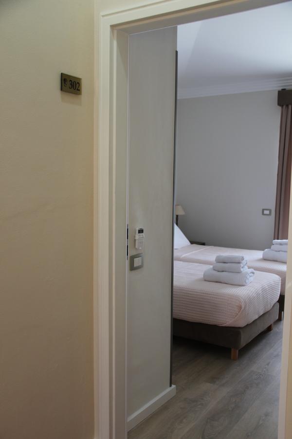 Hotel Hermes 地拉那 外观 照片
