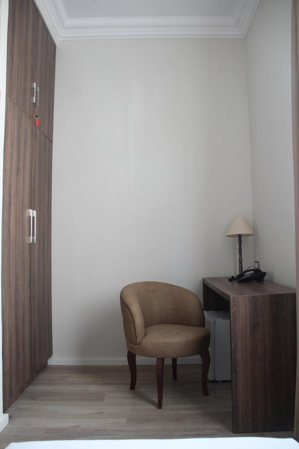 Hotel Hermes 地拉那 外观 照片