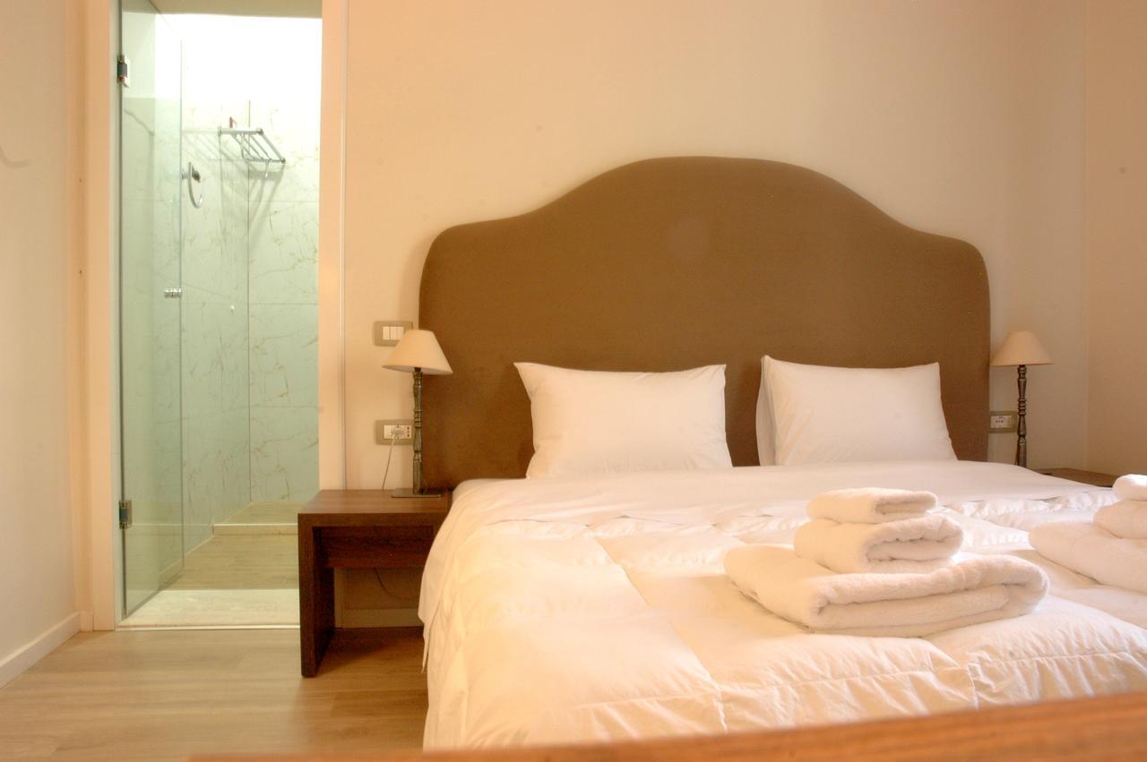 Hotel Hermes 地拉那 外观 照片