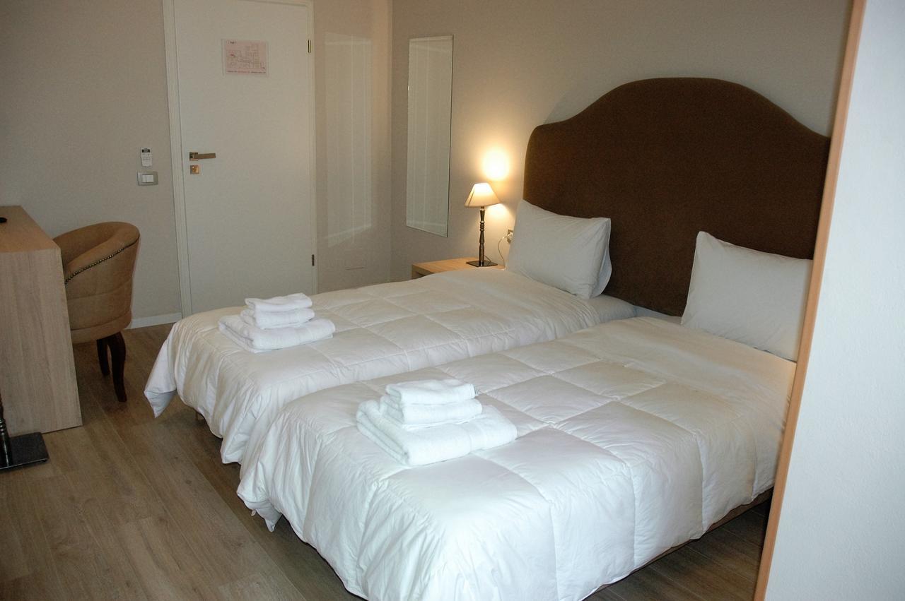 Hotel Hermes 地拉那 外观 照片